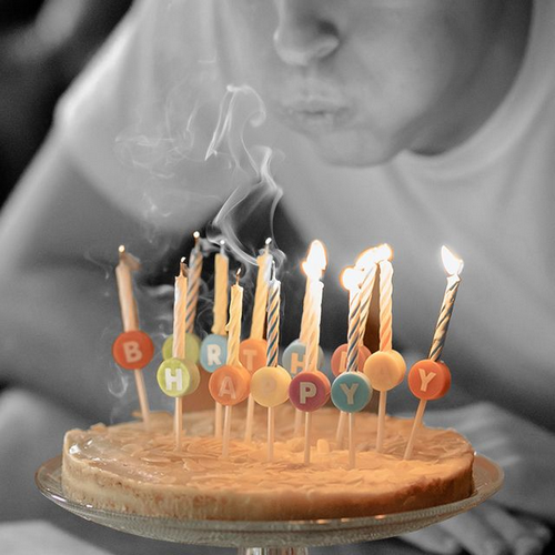 Illustration for an A1 conversation question about birthdays, parties and presents.